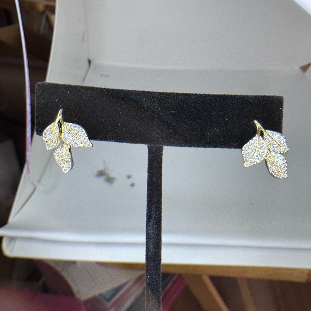 Elegant Gold Leaf Earrings